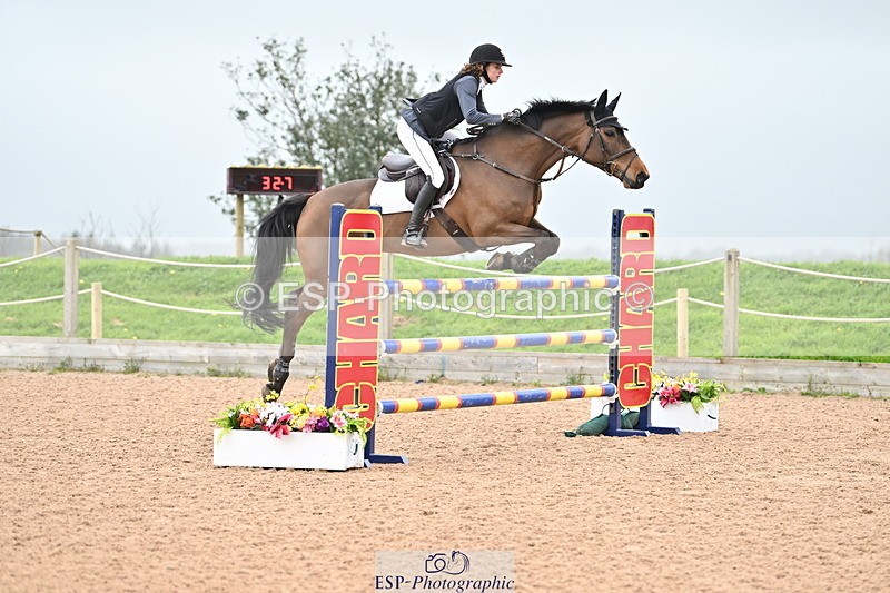 240405A-142047-01938 - Cls 5 National 1.30m Open