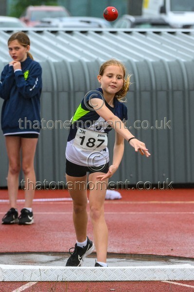 ComMast25-920196 - Field Female Set Two