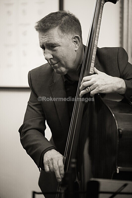 NKC-35 - Denny Illet and chums plays tribute to Nat King Cole