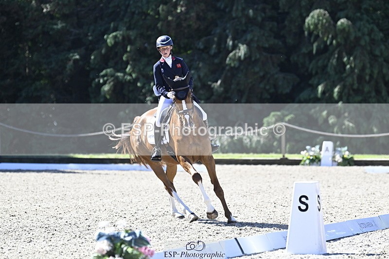 250522A-095956-02592 - B-307-Rosalind.Canter-SILVESTERS.FINESSE