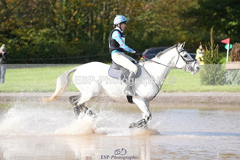 251024A-120514-08617 - B-109-Zoe.Davies