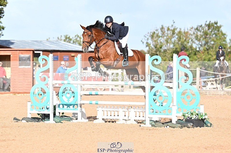 251005-103237-02787 - Cls 15 Foxhunter and 1.20m