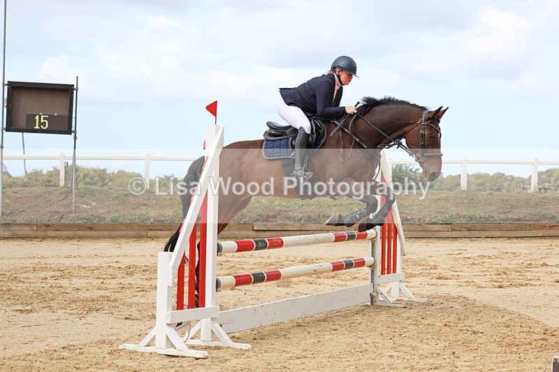3E7A2286 - Class 4: Senior British Novice/90cm open