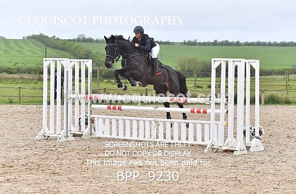BPP_9230 - CLASS 30 SUN Senior Newcomers/ 1.10m Open
