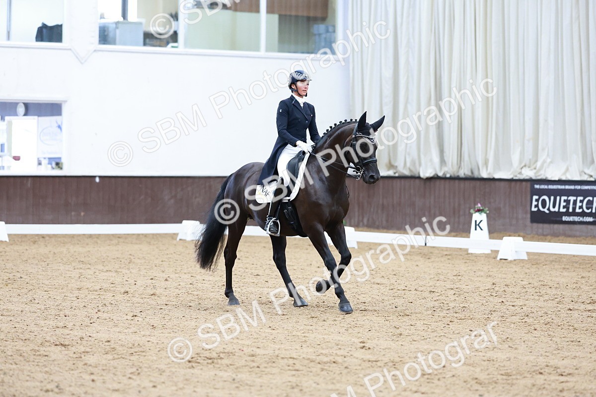 SBM_019146 - Class 12 - FEI PSG - 13.00-13.48