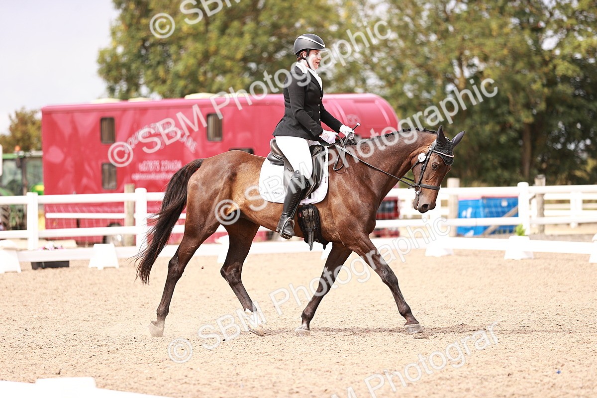 SBM_06274 - Class 37 - Novice 5