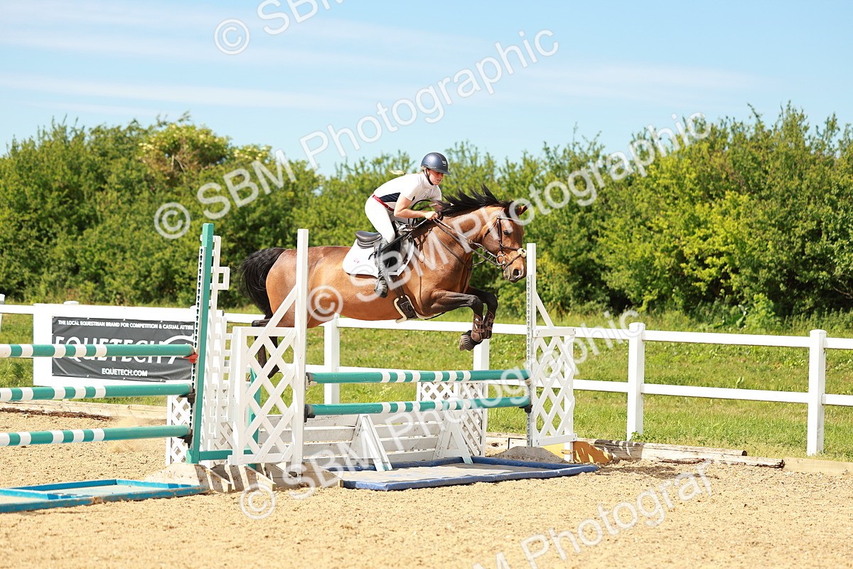 SBM_002440 - Class 4 - Senior Newcomers - 1.10m