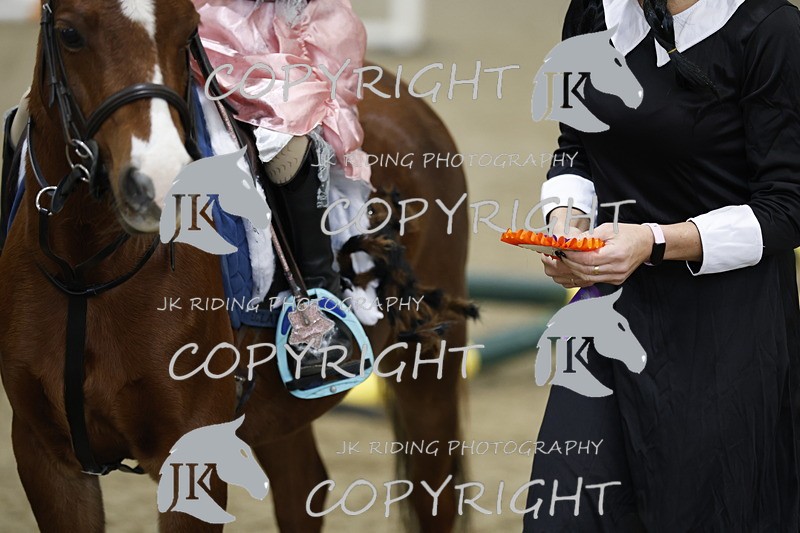 _T0A0906 - Class 1 Cross poles