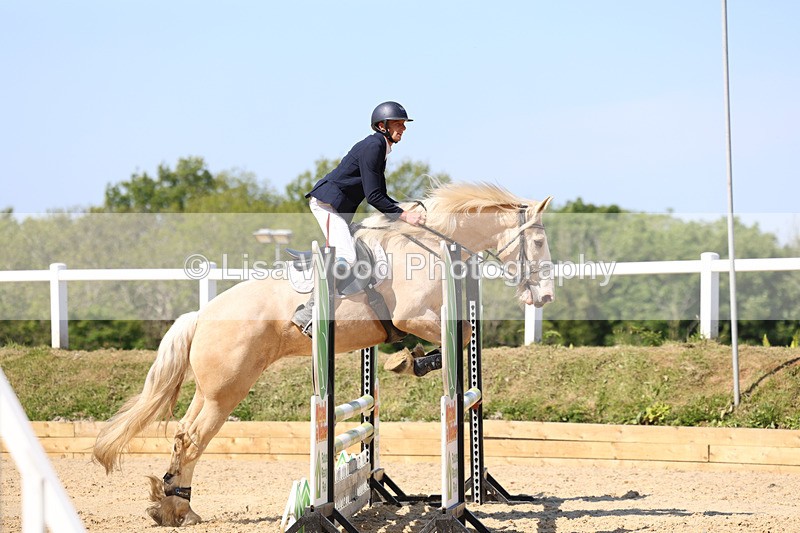 3E7A5445 - Class 4: Senior BN/90cm open