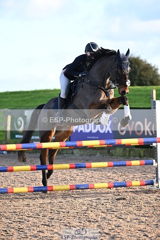 251130-143328-02211 - Cls 27, 28 & 29 1m & 1.10m Club & Schools