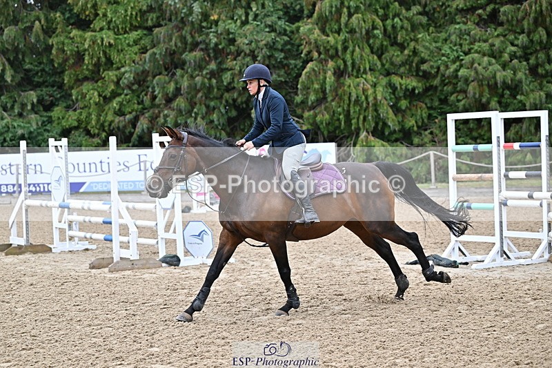 250830A-124503-06068 - Cls 22 95cm Amateur Quali