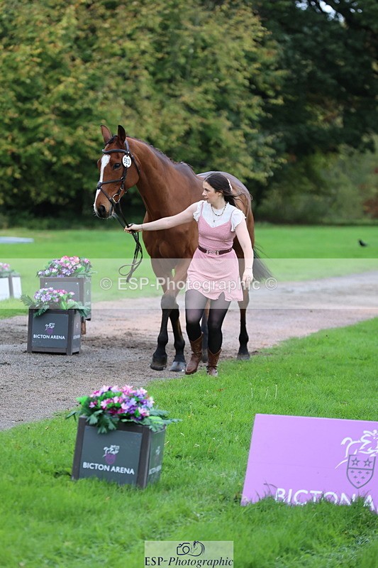 251026A-110208-23462 - G-563-Kirstin.Elisa.Evans