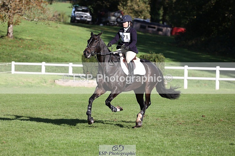 231022-103730-24633 - 671-KILCLOGHER.DAWSON-Lucy.Griffiths-TrotUp+SJ
