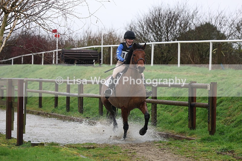 3E7A7576 - Class 3: 90cm