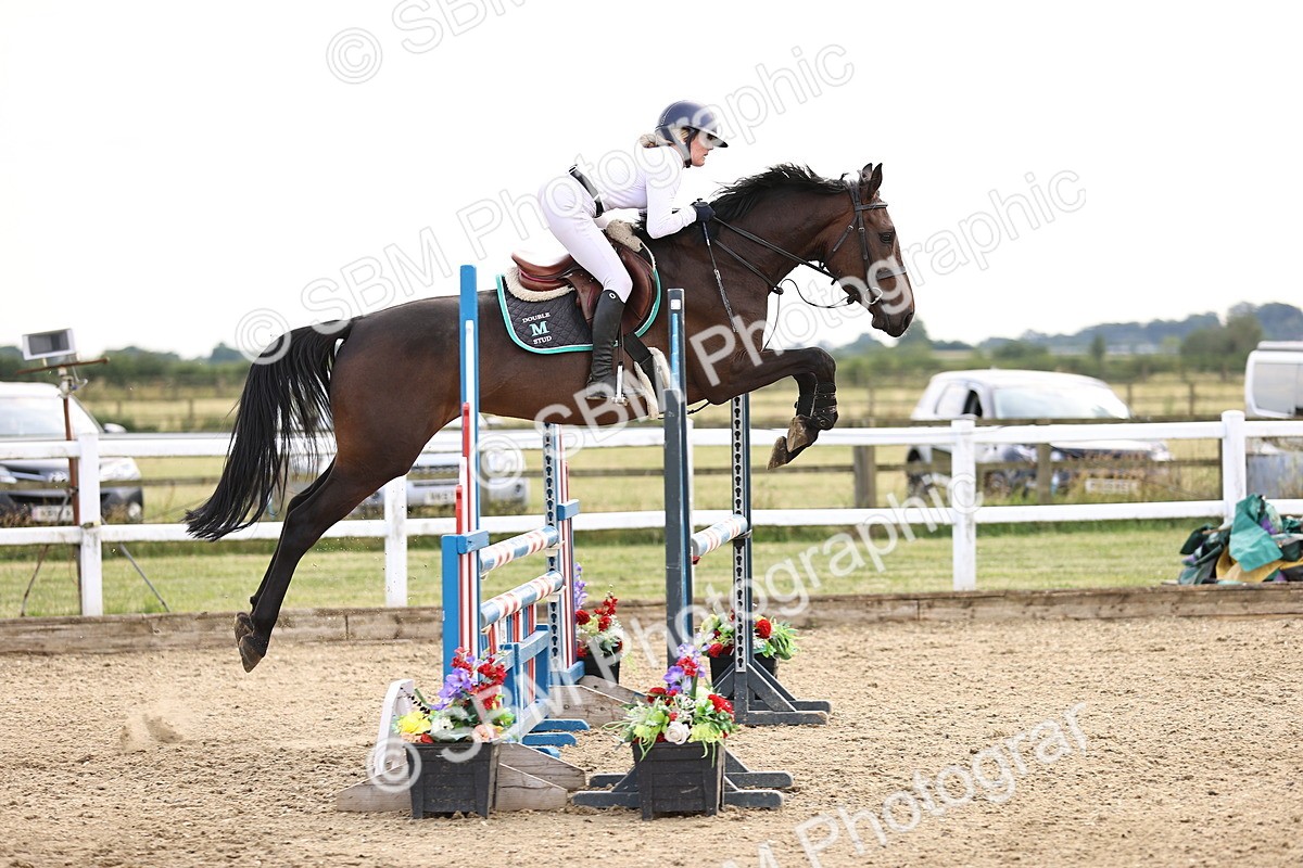 SBM_002451 - Class 18 - Ariat Senior British Novice- 90cm Open