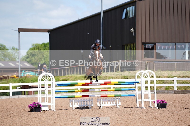 240525A-120122-05866 - Cls 15 Foxhunter