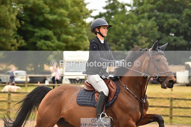 230618-141822-12890 - Cls 25 Pony Foxhunter & 1.10m Open