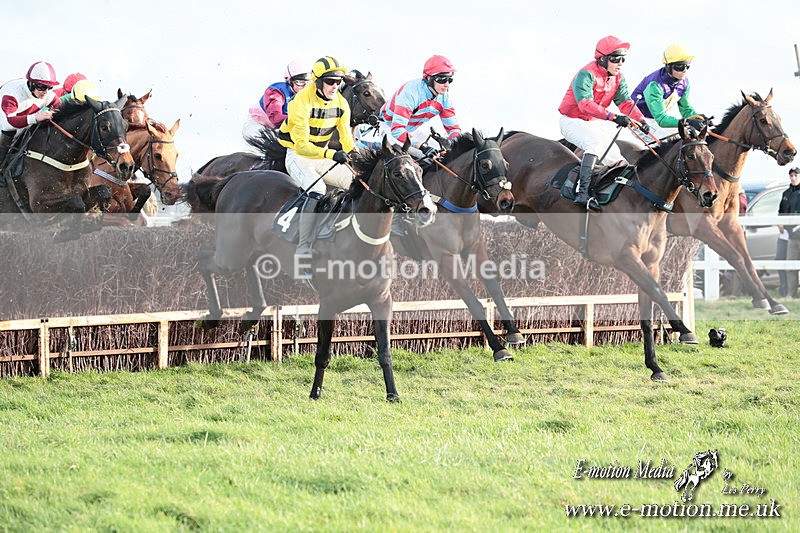 PtP 141225  2063 - New Forest Hounds PtP Larkhill 14/12/25