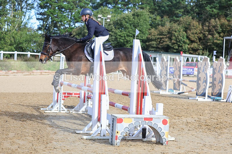 3E7A8288 - Class 4: Pony British Novice/80cm Open