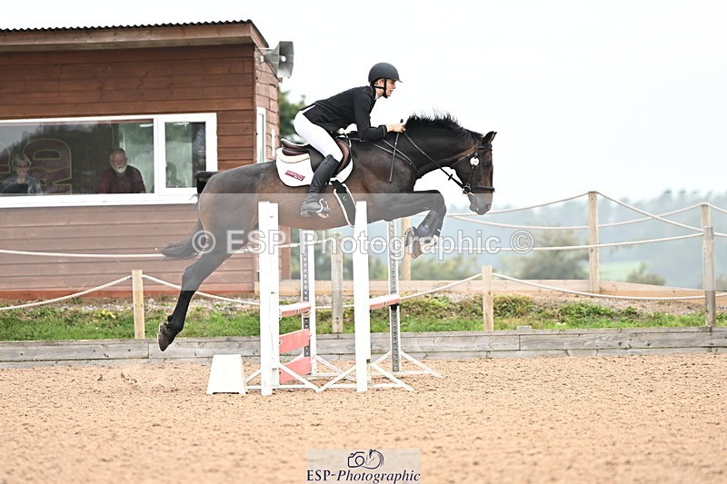 240828A-103222-00117 - Cls 1 Snr British Novice and 90cm Open