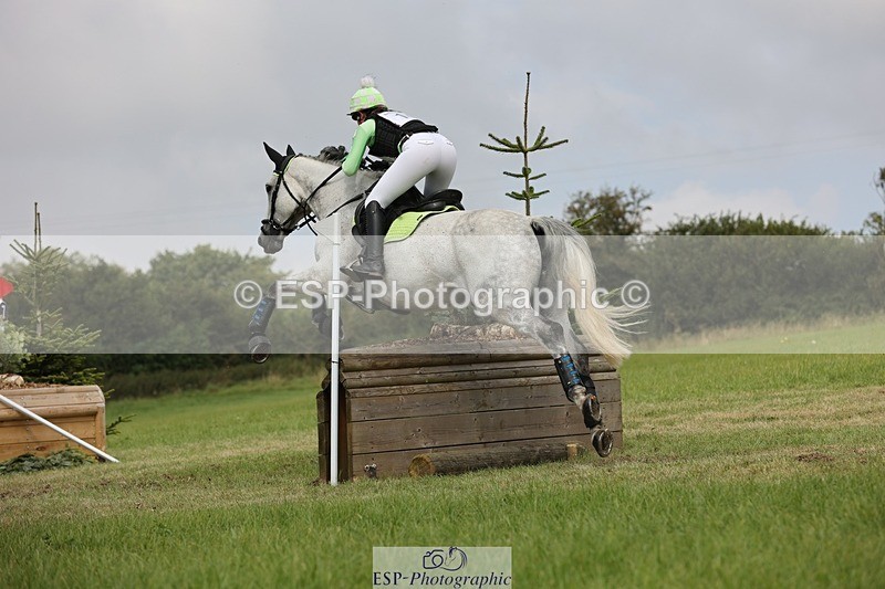 240831A-122420-02283 - 014-Caitlyn.Faull-PENNINEVIEW.SUMMER