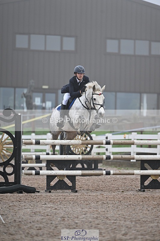 251115-123458-01003 - Cls 10 Pony Foxhunter and 1.10m Open