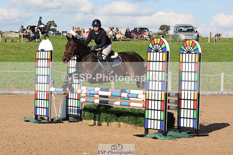 230915A-162256-03145 - Cls 6 Snr 1.05m Derby