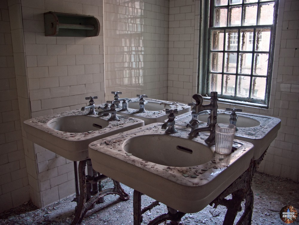Patient sinks, Taunton State Hospital