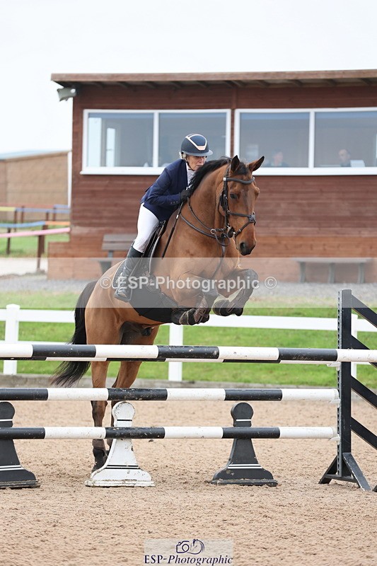 241101A-113647-01426 - FRI Cls 5 Newcomers and 1.10m Open