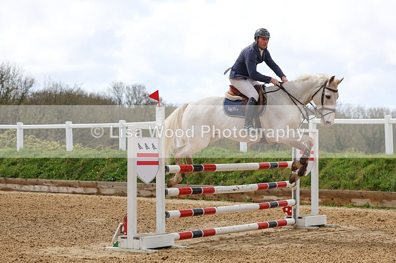 3E7A1834 - Class 7: Senior Newcomers/1.10m open