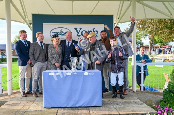 230923-Race 7-Two Brothers-4016 - Race 7 5.30pm Neil Atkinson's 60th Birthday Celebration Handicap