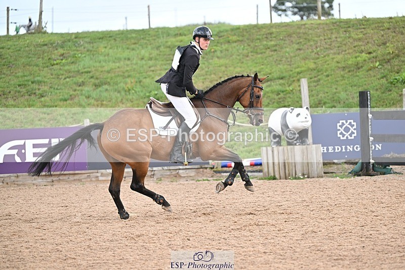 250831-105709-06700 - M-604-Oliver.Lear