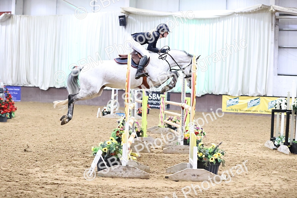 SBM_003530 - Class 16 - Senior Newcomer - 1.10m