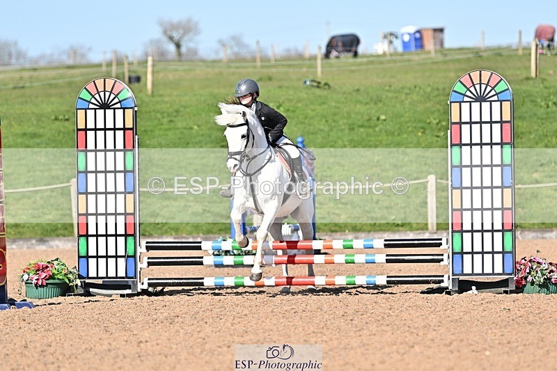 250401-162657-00083 - 60cm classes