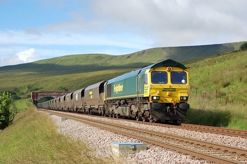 12.7.12 - 66953 4M75 Leeds - Carlisle Yard, Angerholme - Angerholme