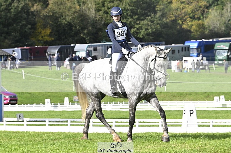 251023A-145013-04420 - E-382-Yasmin.Meredith