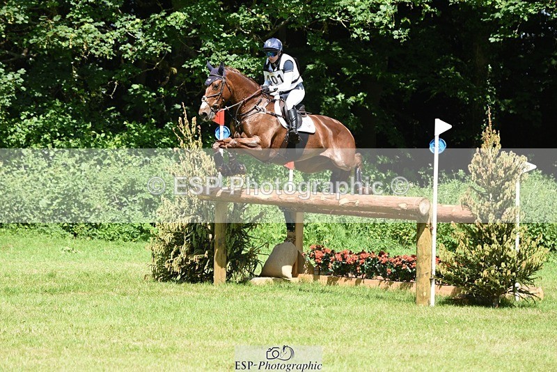 230528-105546-16110 - 401-BLING-Laura_Collett-XC