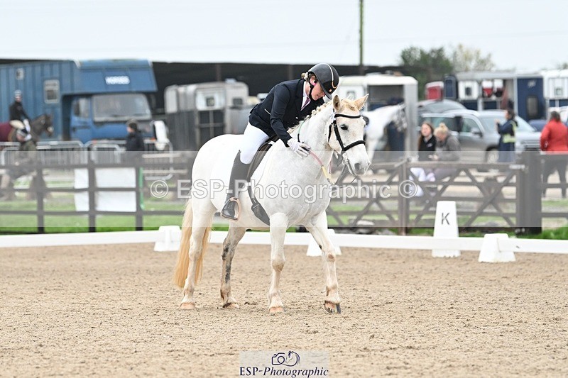 241103-101920-00317 - Intro 3 - 9.40 to 10.40