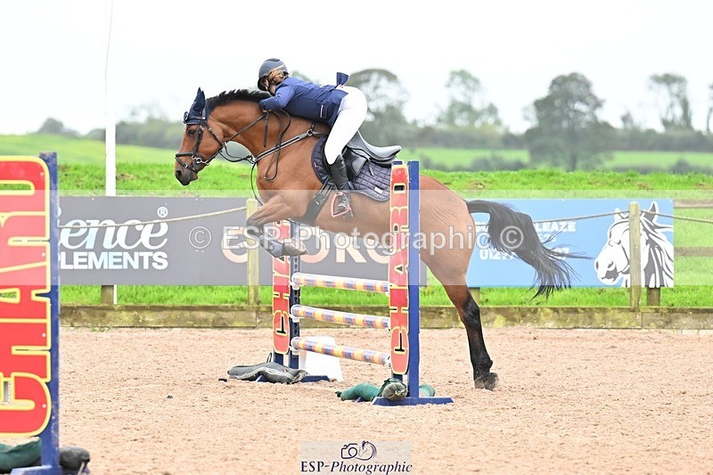 250920-161447-01852 - Cls 22 Pony Intro 90cm Derby