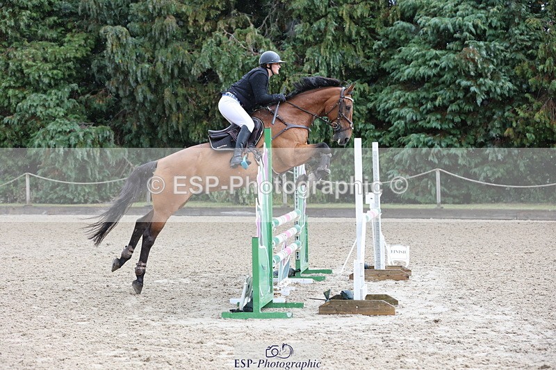 250831A-121357-10134 - Cls 42 Snr 1m Grand Prix