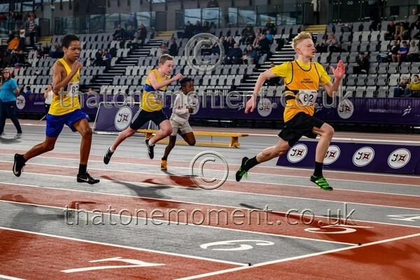 AgeInd25SUN-923358 - Track Male