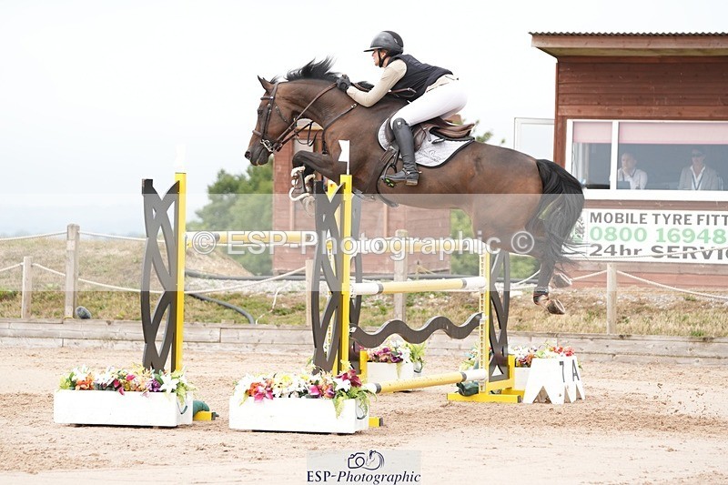 250718-112702-10015 - Cls 2, 3 Star Small Tour Break til End