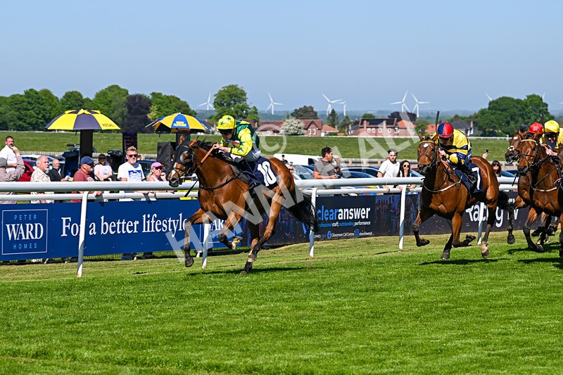 130525-Race 4-Coolree-0022 - Race 4