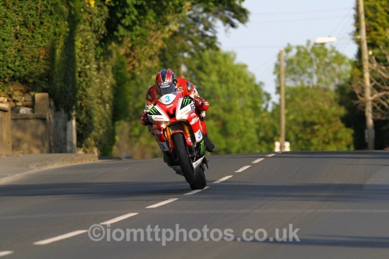Ian Hutchinson Yamaha / Milwaukee Yamaha - Tuesday Practice Solos