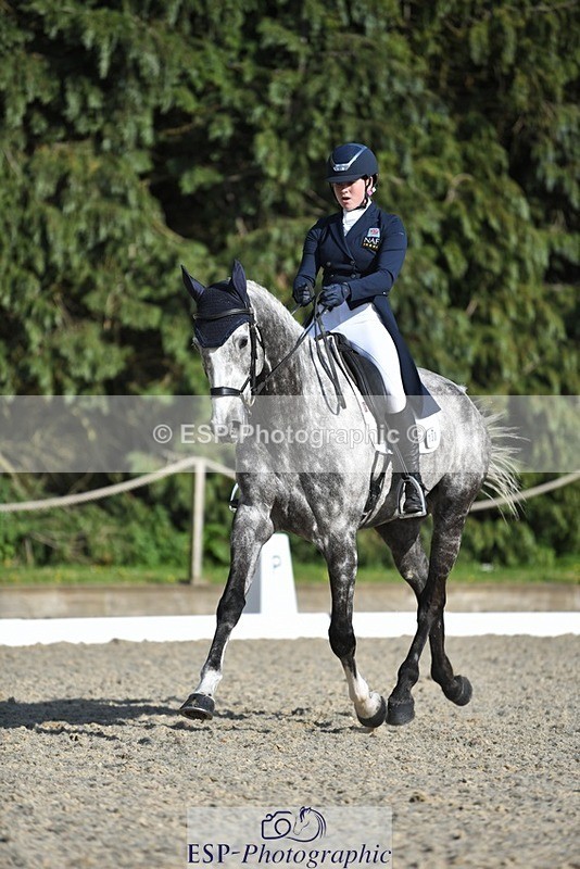 230525-174338-03589 - 130-CFH_DAKAR_HILL-Millie_Juleff-WEDTrotUp+DR