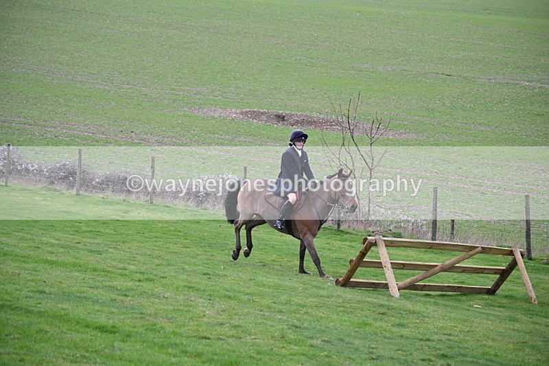 WJ6_9014 - Line Three