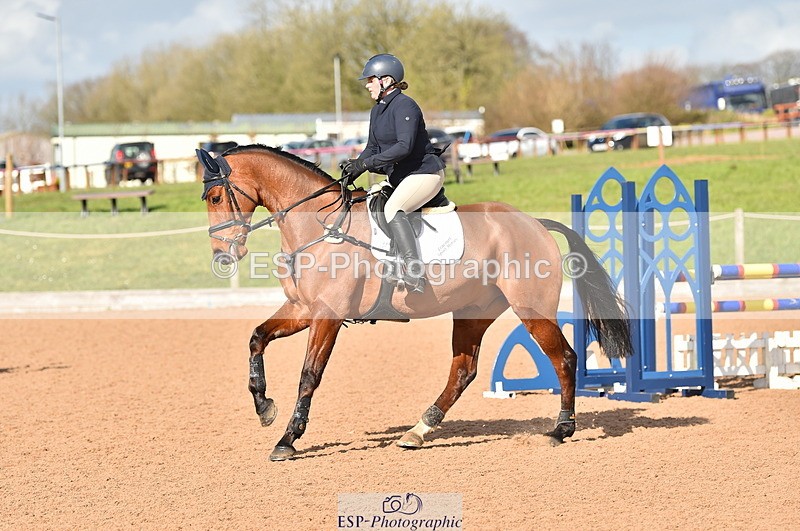 240306A-140710-01566 - Cls 4 Newcomers and 1.10m Open