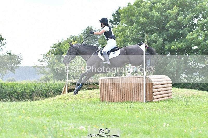 240803-143011-07945 - 220-Eleanor_Newcombe-MR_DARCY