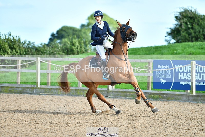 230729A-172210-07733 - Cls 18 National 1.30m