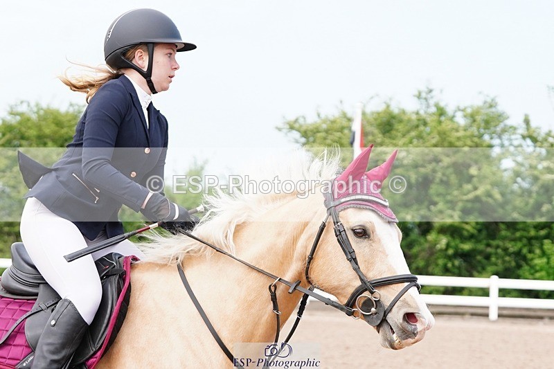 250503-105828-00574 - Cls 19+20 Club and Schools 70cm